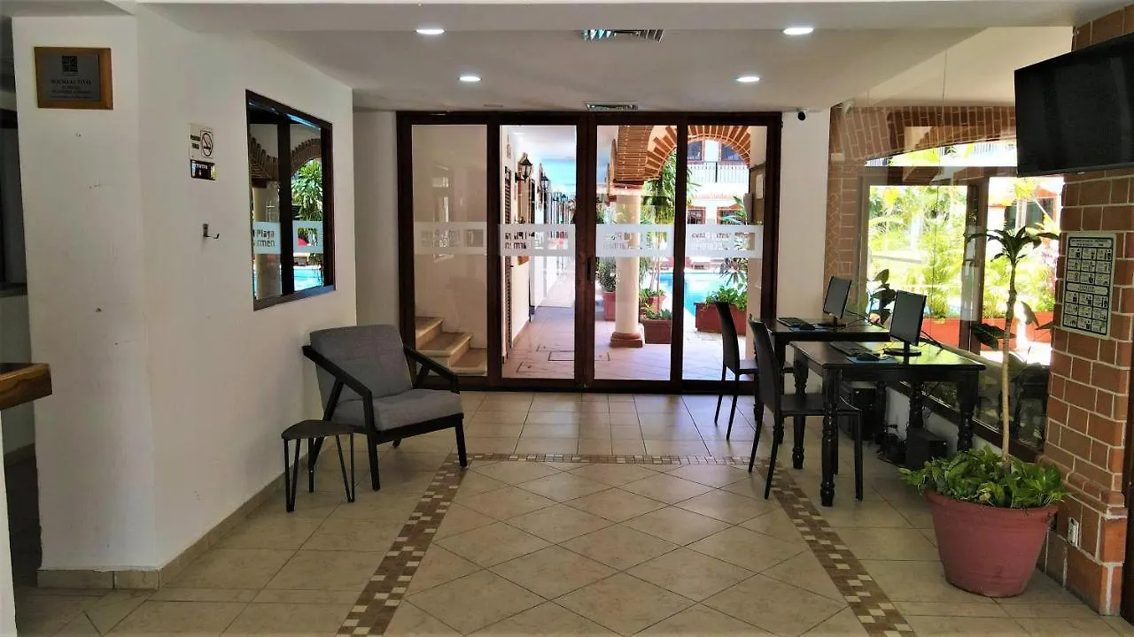Hotel Colonial פלאייה דל כרמן