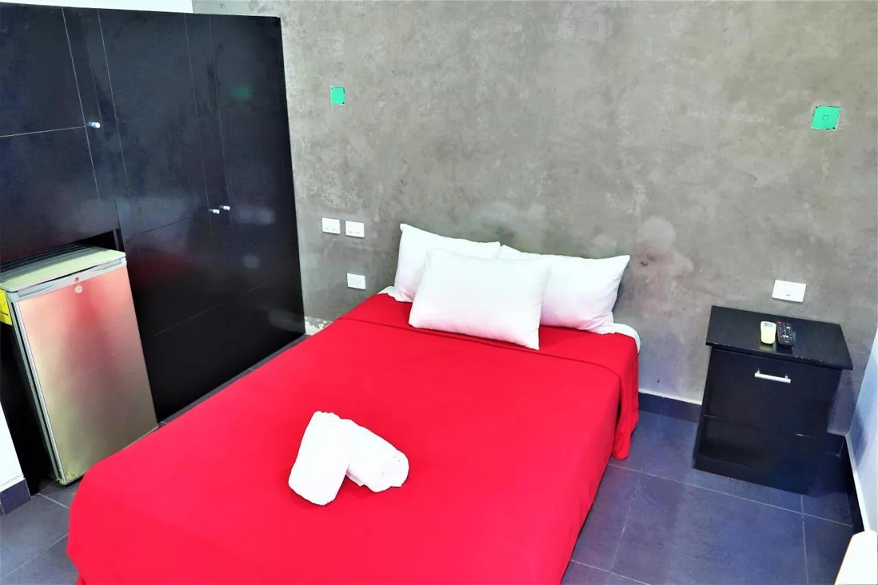 Hotel Colonial פלאייה דל כרמן 3*,  מקסיקו